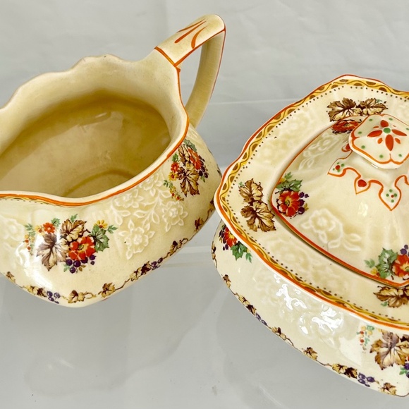 Vintage Myott Staffordshire Bone China Embossed Sugar & Creamer Pattern #FH2909 - Picture 1 of 9